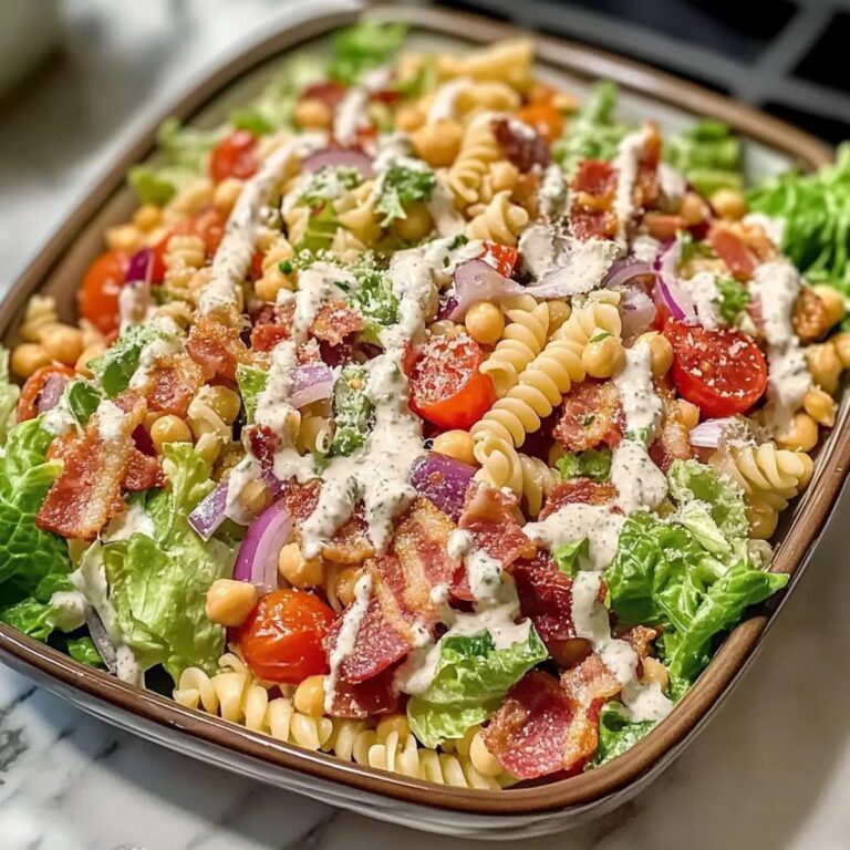 Ensalada de pasta proteica para meal prep