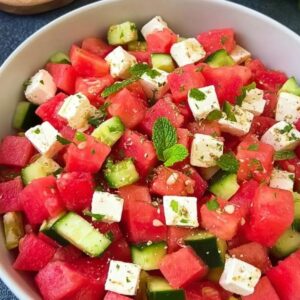 Ensalada fresca de sandia feta y menta